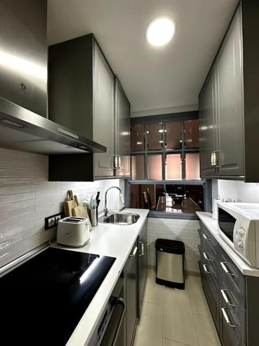 Apartamento Con Parking En Centro De Madrid-Chamberi Apartment Luaran gambar